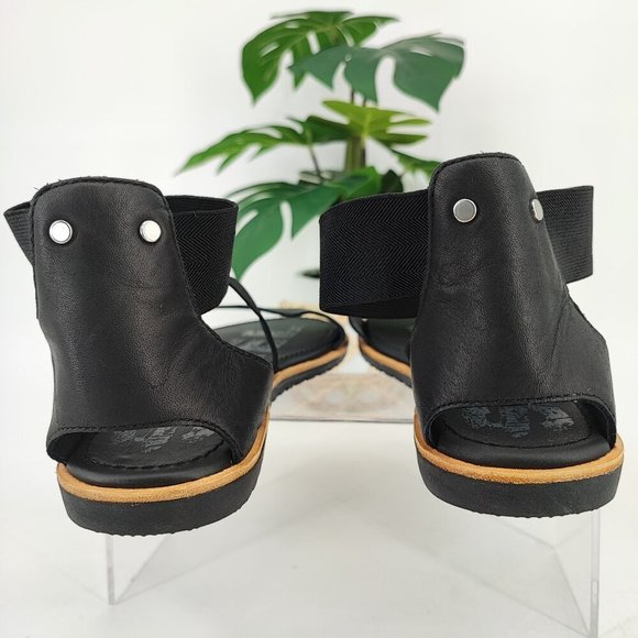 Sorel Black Sandals - Picture 3 of 8